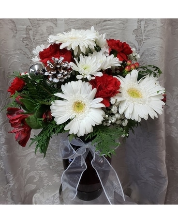 Holiday Cheer Flower Arrangement