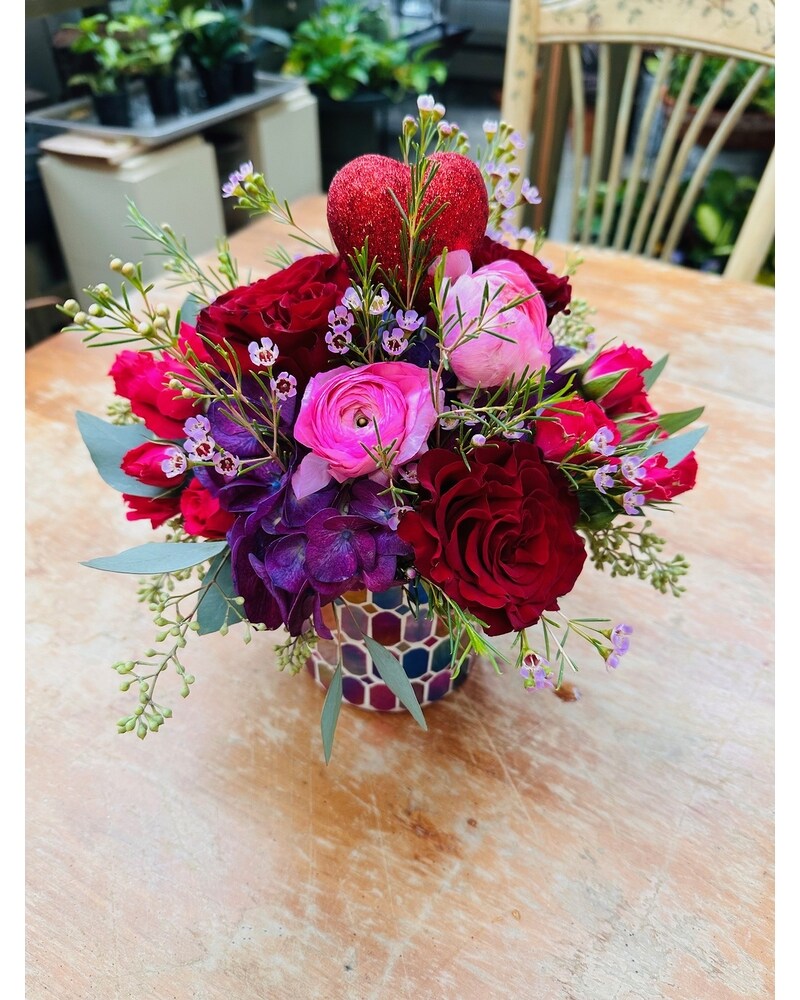 Valentine's Day Delivery East Syracuse NY - Whistlestop Florist Inc