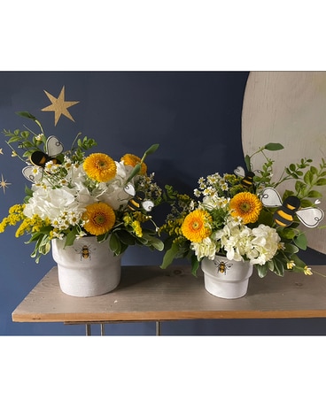 Bee's Knees Flower Arrangement