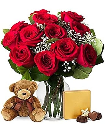Hopelessly in Love Flower Arrangement