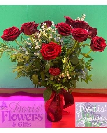 Cupid's Kiss - 14 Roses - by Doris' Flowers & Gifts