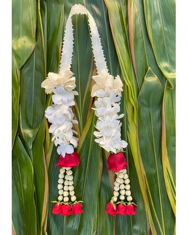 Thai Garland with Orchids Flower Arrangement