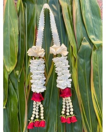 Thai Garland with Carnations Custom product