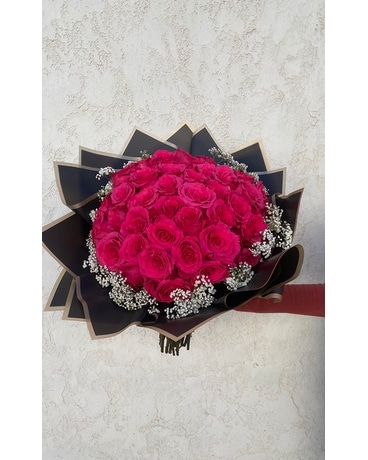 50 Hot Pink Roses bouquet Flower Arrangement