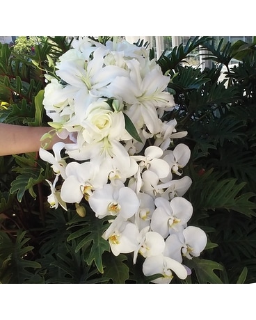 Cascading Bouquet Bouquet