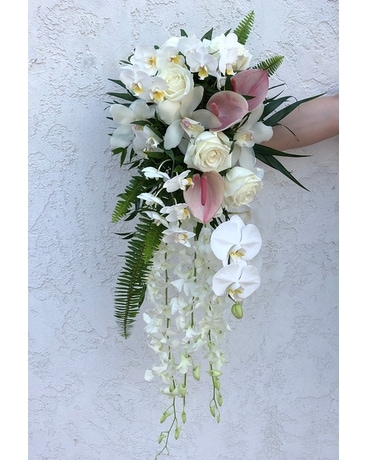 Cascading Bouquet Bouquet