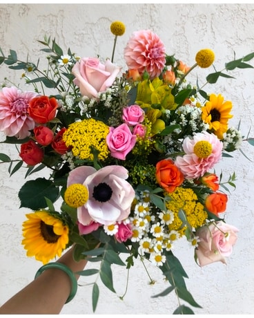 Summer Splash Flower Arrangement