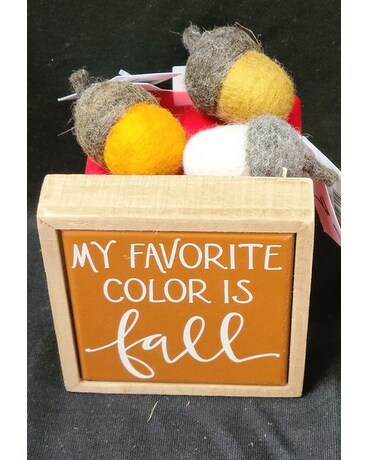 Shelf Sitter & Mini Felted Acorns Flower Arrangement