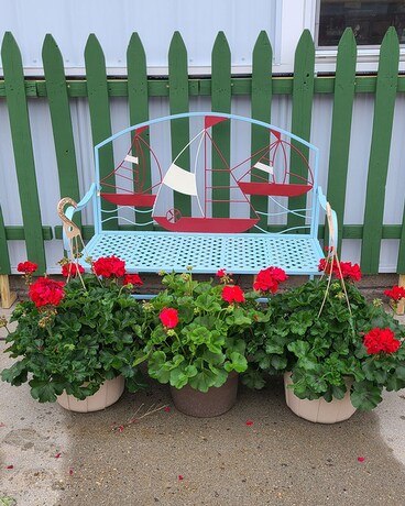 Mother's Day Bench Special Flower Arrangement