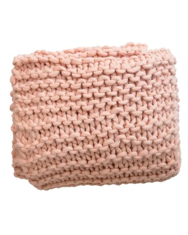 Light Pink Chunky Throw Gifts