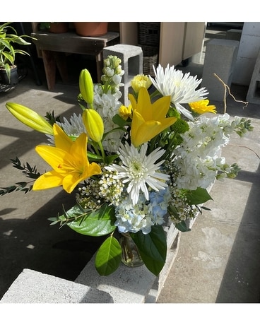 Hawthorne Flower Arrangement