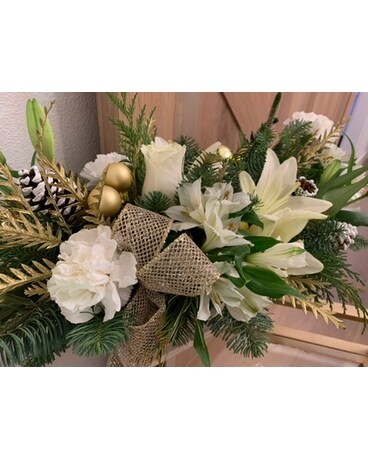 Pittock Mansion Flower Arrangement