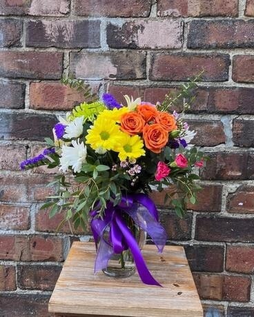 A Little Cheer Flower Arrangement