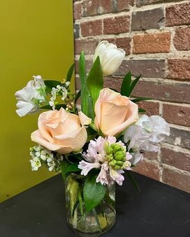 Sweet Pea Flower Arrangement