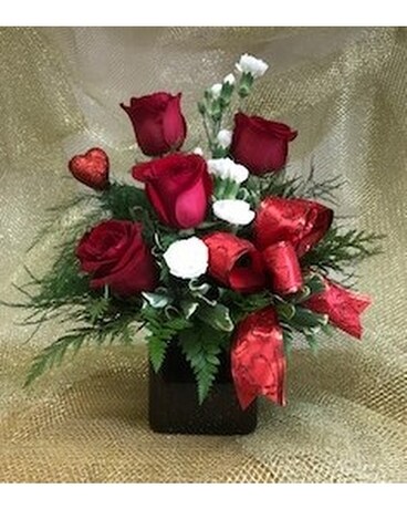XOXO ARRANGEMENT Flower Arrangement