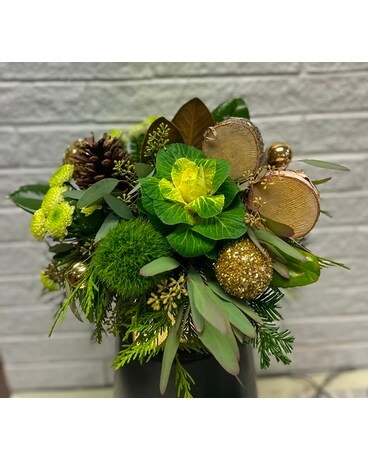 Golden rustic glam Flower Arrangement