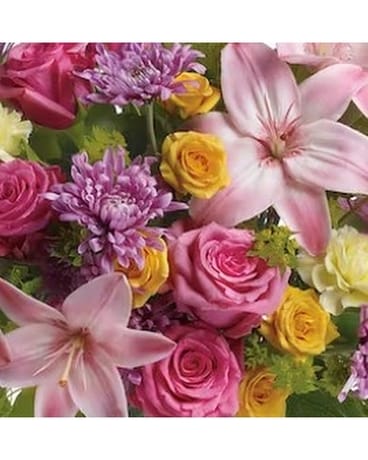 Spring Colors - Designer's Choice Flower Arrangement