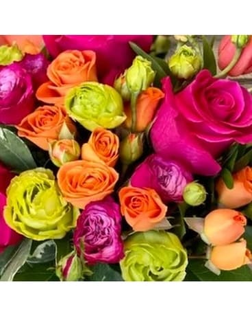 Summer Colors - Designer's Choice Flower Arrangement