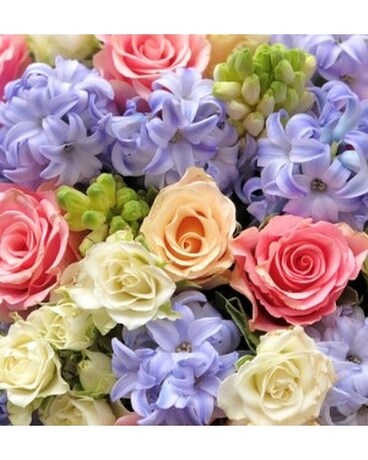 Pastel Colors - Designer's Choice Flower Arrangement