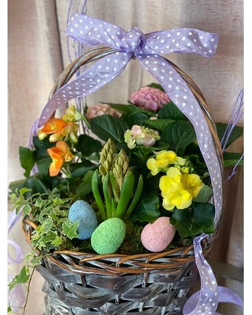 Large Easter Blooming Plants Heavy Woven Basket Plant