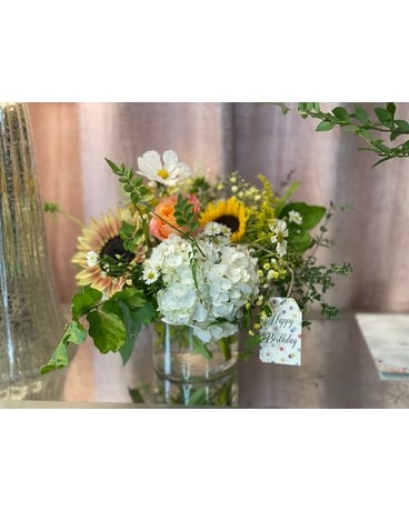 Happy Birthday Wishes Flower Arrangement
