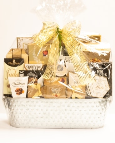 Large Gourmet Basket Gift Basket