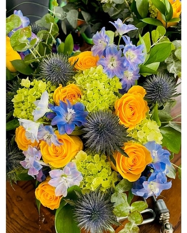 Summer Fresh Wedding Arrangement
