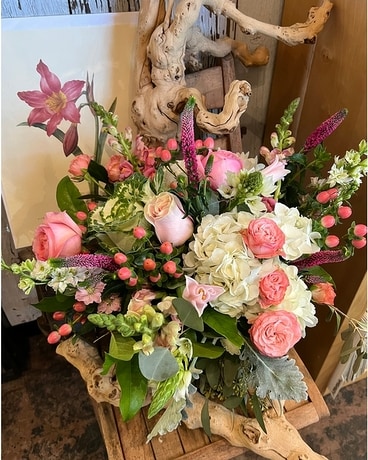 Coombsville Flower Arrangement