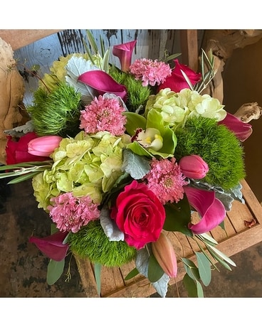 Rosé Flower Arrangement