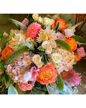 Shiraz (seasonal, please call) Flower Arrangement