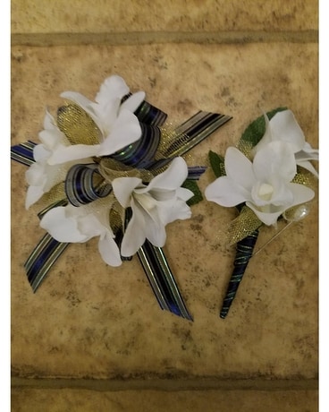 White Corsage & Bout Flower Arrangement