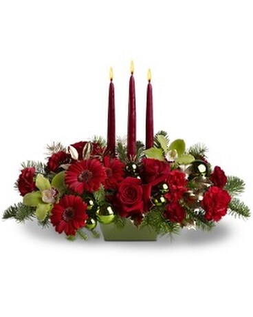 Dreaming of Christmas Flower Arrangement