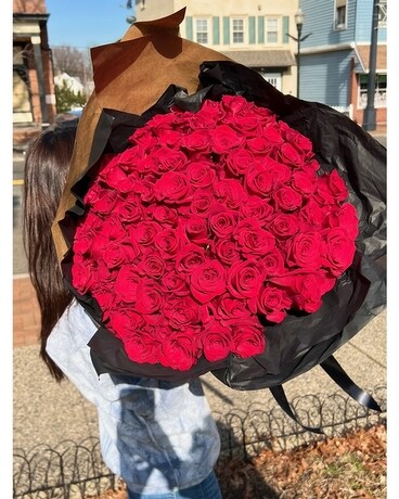 100 Luxury Rose Bouquet Flower Arrangement