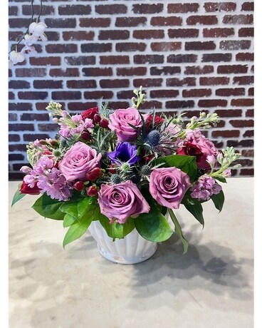 Queen of The House Flower Arrangement