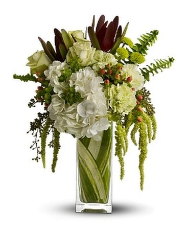 Teleflora's Nature's Kiss Flower Arrangement
