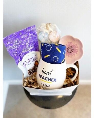 Best Teacher Ever Gift Set Flower Arrangement