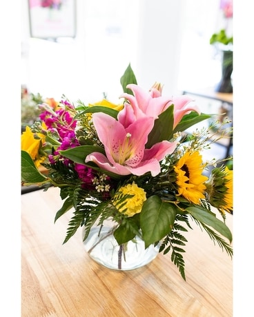 Classic Arrangement Flower Arrangement