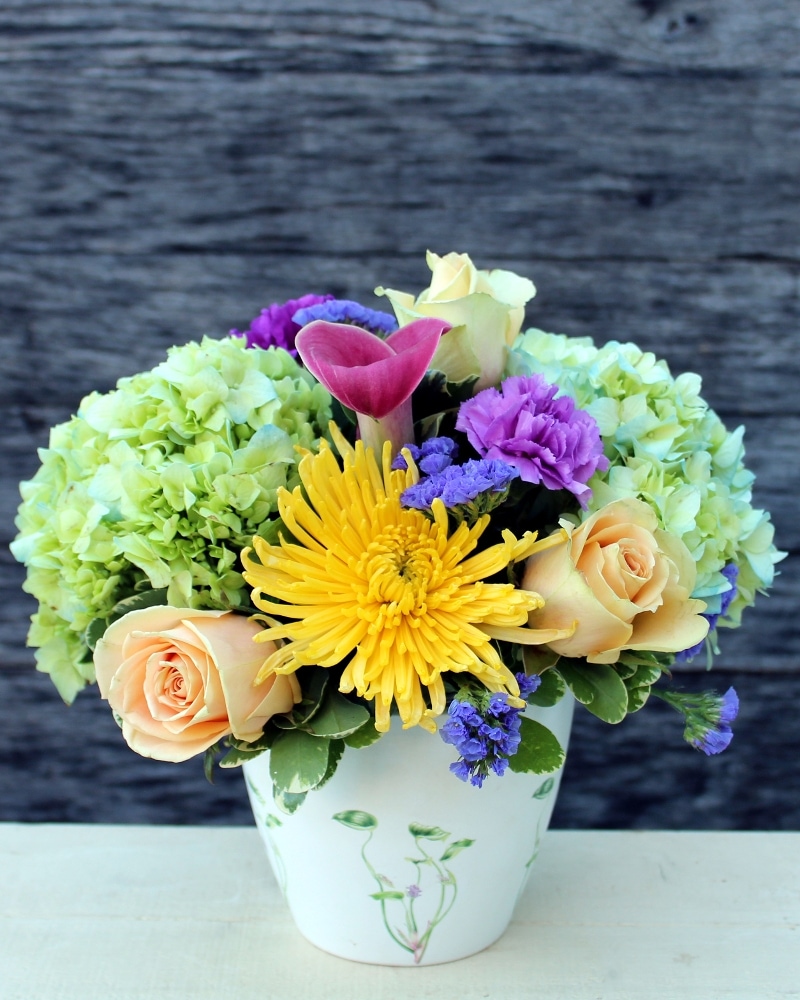 Cheerful Philly Flower Arrangement