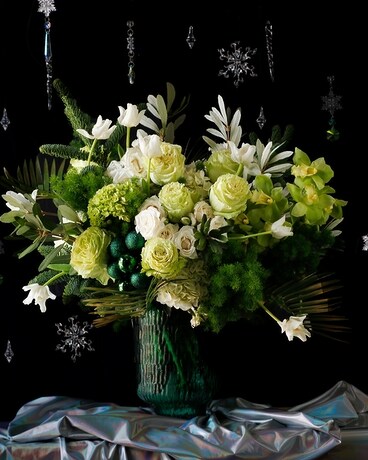 Christmas in Copenhagen // Couture Collection Flower Arrangement
