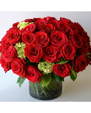 Rosé Pavé Luxe Flower Arrangement