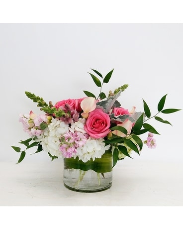 Cherished Vase Design & Sign-In Flower Arrangement