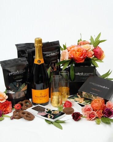 FLEURS DE CHAMPAGNE LUXEBOX Flower Arrangement