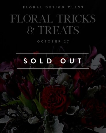 FLORAL TRICKS & TREATS // 10.27 Flower Arrangement
