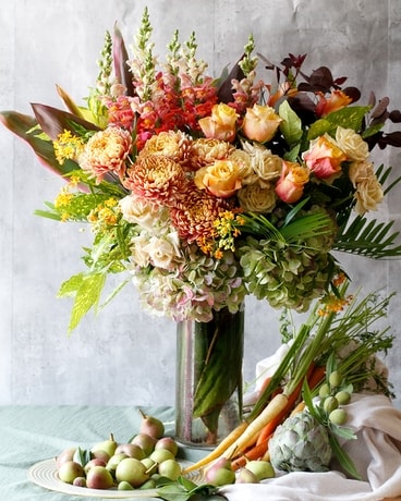 Chai-Spiced Roses Flower Arrangement