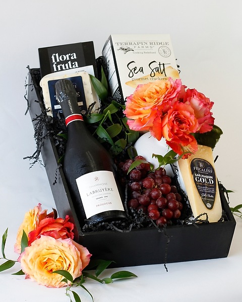THE CHAMPAGNE CELLAR CHAMPAGNE GIFT BOX DALLAS GIFT BASKETS