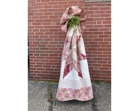 Quilt with Bow on Easel Flower Arrangement