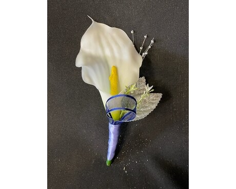 Boutonniere Flower Arrangement