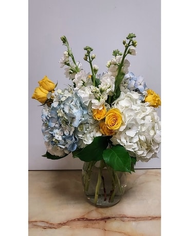 COSMOPOLITAN Flower Arrangement