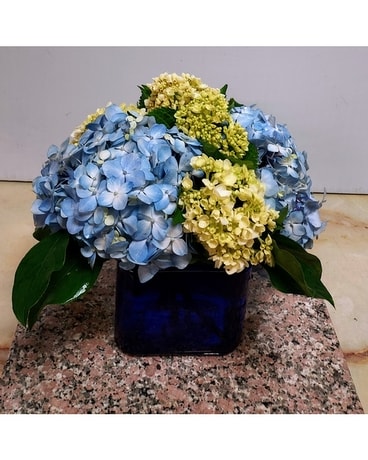 SEABREEZE Flower Arrangement