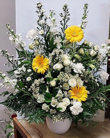 BEAUTIFUL SPIRIT Flower Arrangement
